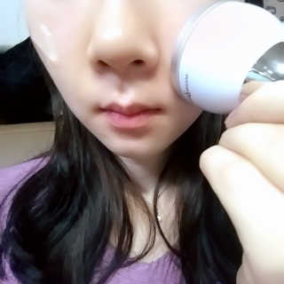 [더마퀸]쿨링스틱 페이스앤아이 — 5점을 준 리뷰어가 2019년 5월 올린 사용 사진