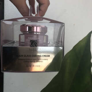 레디 아쿠아 글라스 코팅 크림 — 5점을 준 리뷰어가 2017년 10월 올린 사용 사진