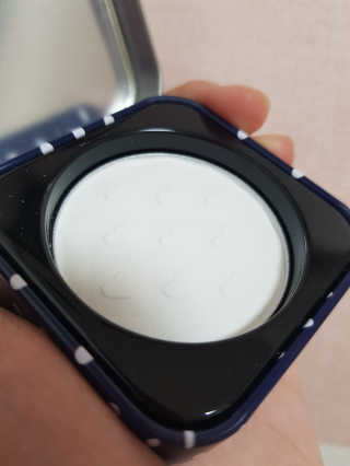 수피요 통동 팔공검 NO SEBUM POWDER PACT — 3.67점을 준 리뷰어가 2018년 7월 올린 사용 사진