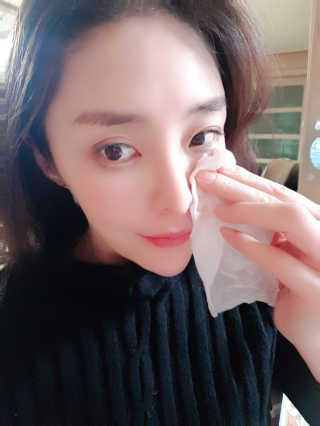 메이크업 이레이져 바이 컬러딥 래버러토리즈 — 5점을 준 리뷰어가 2020년 1월 올린 사용 사진