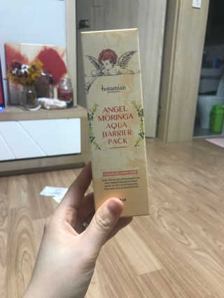 보타미안  엔젤모링가 아쿠아베리어 팩 — 3.67점을 준 리뷰어가 2018년 2월 올린 사용 사진