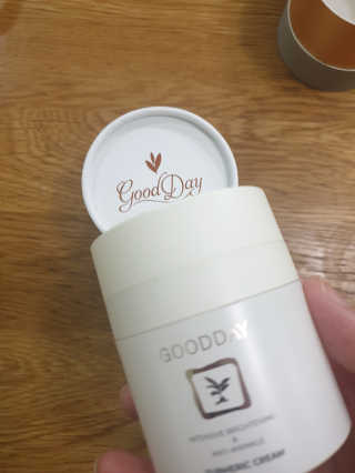 GoodDay Skincare GoodDay 강황크림 50g — 5점을 준 리뷰어가 2020년 2월 올린 사용 사진