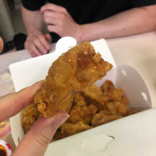 [치킨마루]-  빠사칸윙봉현미 + 콜라 500ml — 5점을 준 리뷰어가 2019년 7월 올린 사용 사진