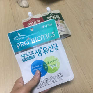 [빙그레] 에버그로 생유산균 1봉（10포입）+펫밀크2팩 — 5점을 준 리뷰어가 2019년 6월 올린 사용 사진