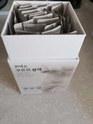 [하우투잇] 뤼에르 쿠르브 블랙 10ml x 30포 총 300ml — 4점을 준 리뷰어가 2020년 3월 올린 사용 사진