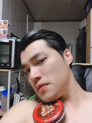 다슈코리아 다슈 클래식 타이거 레이지 수성 포마드 — 4.5점을 준 리뷰어가 2019년 3월 올린 사용 사진