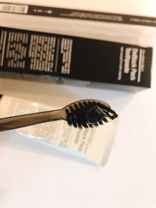 the naked object 디블랙팩치약 디블랙칫솔 세트 — 5점을 준 리뷰어가 2020년 2월 올린 사용 사진