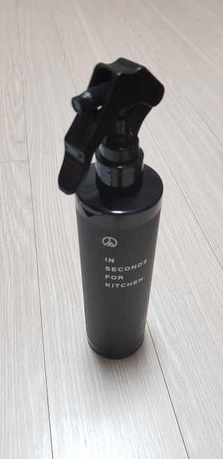 PEACE MOMENT 피스모먼트 인세컨즈포키친 320mL 천연살균소독제 — 5점을 준 리뷰어가 2019년 2월 올린 사용 사진