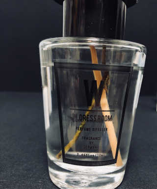 더블유드레스룸 퍼퓸 디퓨저 70ml — 4.67점을 준 리뷰어가 2018년 7월 올린 사용 사진