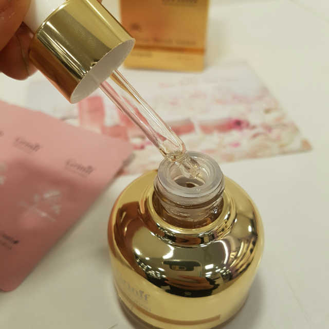 얼티밋블레미쉬 솔루션 앰플 30ml 리뷰 사진