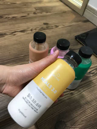 인테이크 밀스 3.0 Trial Kit(보틀형 5종) — 3점을 준 리뷰어가 2017년 4월 올린 사용 사진
