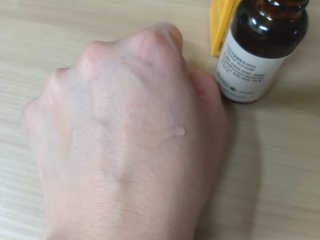 [스킨큐어] 산다화 비타민C 화이트닝 에센스 30ml — 5점을 준 리뷰어가 2019년 7월 올린 사용 사진