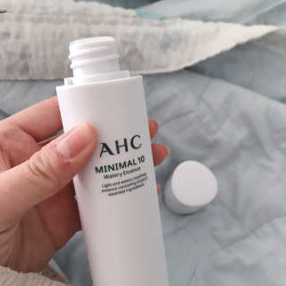 AHC 에이 에이치 씨 미니멀 10 워터리 에센스 — 2.5점을 준 리뷰어가 2018년 12월 올린 사용 사진