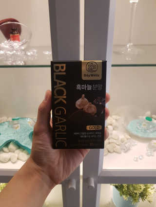 데이웰즈 흑마늘분말골드 — 5점을 준 리뷰어가 2017년 10월 올린 사용 사진