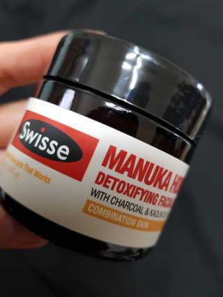 SWISSE 스위스 마누카 허니 디톡시파잉 페이셜 마스크 — 4점을 준 리뷰어가 2019년 12월 올린 사용 사진