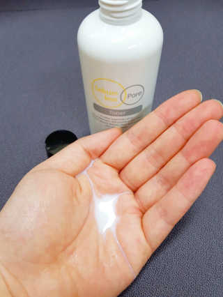 이솔화장품 이솔 세범 리스 포어 토너 200ml — 4.67점을 준 리뷰어가 2018년 8월 올린 사용 사진