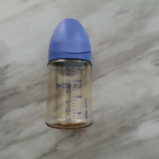 유비맘 PPSU 젖병 노꼭지_200ml_컬러 랜덤 발송 — 5점을 준 리뷰어가 2020년 3월 올린 사용 사진