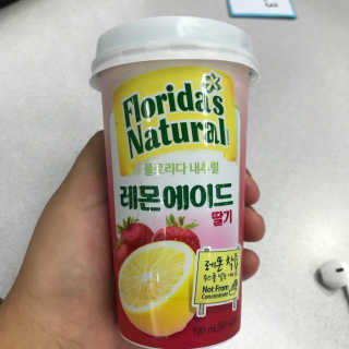 플로리다 내추럴 플로리다내추럴 레몬에이드  2종 — 5점을 준 리뷰어가 2018년 7월 올린 사용 사진