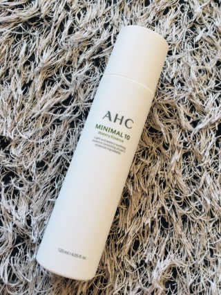 AHC 에이 에이치 씨 미니멀 10 워터리 에센스 — 4점을 준 리뷰어가 2018년 12월 올린 사용 사진