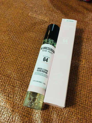 더블유드레스룸 드레스퍼퓸 150ml — 4.17점을 준 리뷰어가 2018년 6월 올린 사용 사진