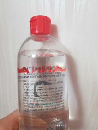 솔테라피 안나 트러블 토너 300ml — 2.5점을 준 리뷰어가 2019년 4월 올린 사용 사진