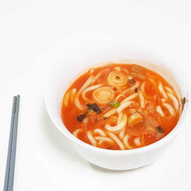 [풀무원] 김치뚝배기우동 2인분 X2 리뷰 사진