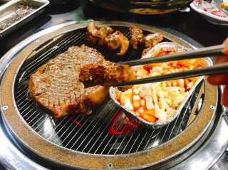 [두툼갈비] 두툼갈비 2인분 + 매콤치즈버섯 set — 4.5점을 준 리뷰어가 2018년 11월 올린 사용 사진