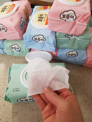 보솜이 아기물티슈 베이비케어 푸에디션 캡 74매 10입 — 5점을 준 리뷰어가 2019년 4월 올린 사용 사진