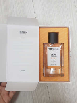 더블유드레스룸 퍼퓸 EDT 70ml — 3.67점을 준 리뷰어가 2018년 10월 올린 사용 사진
