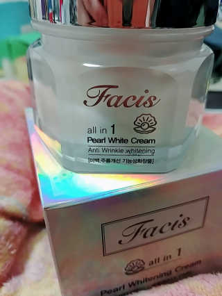 파시스 올인원 진주 화이트닝 크림 100ml — 3.17점을 준 리뷰어가 2019년 2월 올린 사용 사진