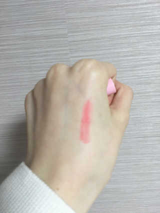뎁 더 데뷰탕트 립스틱 — 4점을 준 리뷰어가 2018년 5월 올린 사용 사진