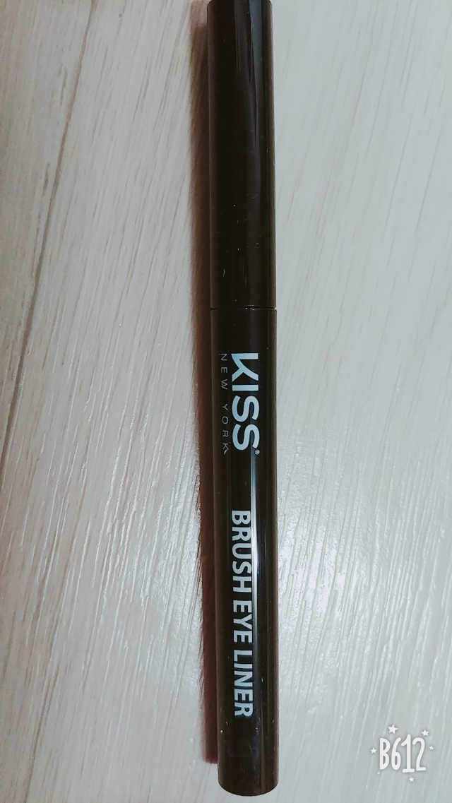 키스뉴욕 브러쉬 아이라이너 리뷰 사진