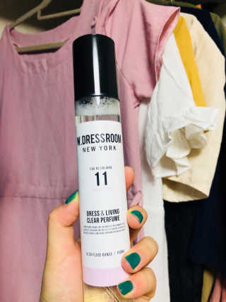 더블유드레스룸 신규향 드레스퍼퓸150ml — 3.33점을 준 리뷰어가 2018년 8월 올린 사용 사진
