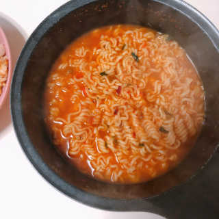 라면 그대로가 제일 맛있는 더엄마라면 — 4점을 준 리뷰어가 2019년 9월 올린 사용 사진