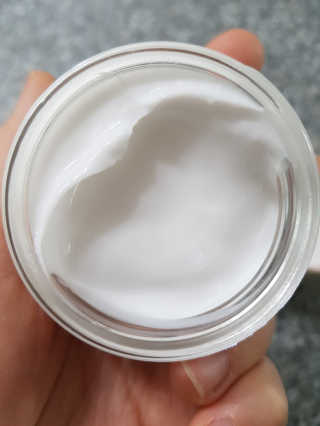 (주)에네스티 [에네스티] 수안수 물광고운 달팽이 크림 50g — 5점을 준 리뷰어가 2020년 3월 올린 사용 사진