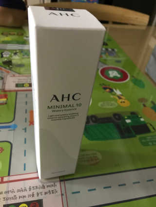 AHC 에이 에이치 씨 미니멀 10 워터리 에센스 — 5점을 준 리뷰어가 2018년 11월 올린 사용 사진