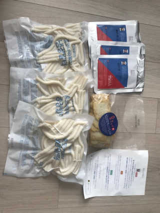 [홍코너떡볶이]옛날떡볶이 인기맛 4팩세트 — 5점을 준 리뷰어가 2019년 11월 올린 사용 사진