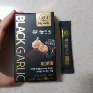 데이웰즈 흑마늘분말골드 — 4.5점을 준 리뷰어가 2017년 10월 올린 사용 사진