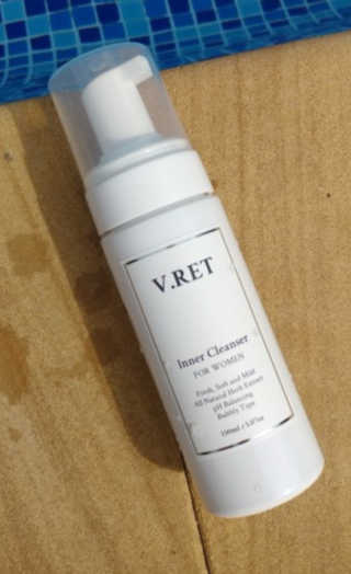 V.RET 브이렛 여성청결제 — 5점을 준 리뷰어가 2018년 8월 올린 사용 사진