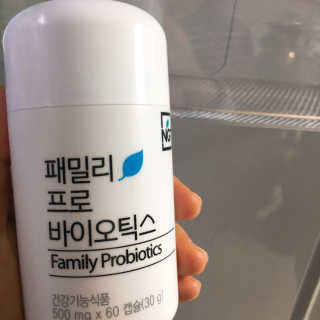 네츄럴굿띵스 패밀리 프로바이오틱스 60캡슐 — 5점을 준 리뷰어가 2019년 1월 올린 사용 사진