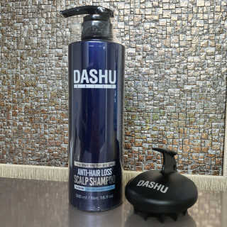 다슈코리아 다슈 단백질 한방 두피 골드 샴푸 500ml +샴푸브러쉬 — 5점을 준 리뷰어가 2019년 12월 올린 사용 사진