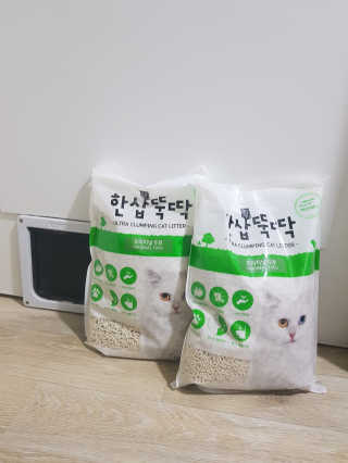 [펫토리아] BEST 고양이두부모래 6L 한삽뚝딱 — 5점을 준 리뷰어가 2019년 2월 올린 사용 사진