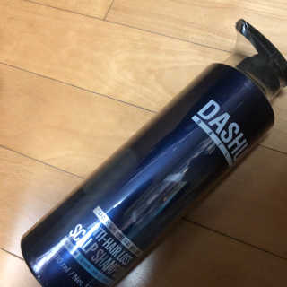 다슈코리아 다슈 단백질 한방 두피 골드 샴푸 500ml +샴푸브러쉬 — 5점을 준 리뷰어가 2020년 1월 올린 사용 사진