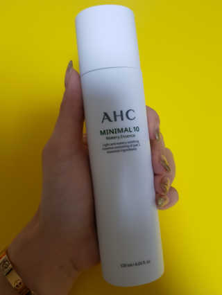 AHC 에이 에이치 씨 미니멀 10 워터리 에센스 — 5점을 준 리뷰어가 2018년 12월 올린 사용 사진