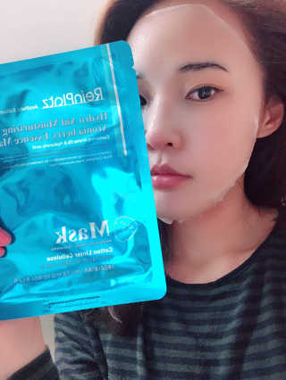 라인플라츠 모이스처라이징 아로니아 에센스 마스크 — 4점을 준 리뷰어가 2019년 3월 올린 사용 사진