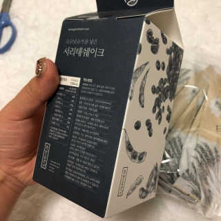 [착한습관]건강한 한끼, 귀리 쉐이크와 서리태 쉐이크 — 4점을 준 리뷰어가 2019년 8월 올린 사용 사진