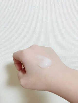 레디 모어 모이스처라이징 크림 — 3.5점을 준 리뷰어가 2017년 12월 올린 사용 사진