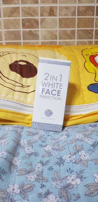 피움 스킨바리스타 2in1 화이트 페이스 퍼펙션 50ml — 5점을 준 리뷰어가 2018년 11월 올린 사용 사진
