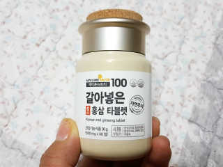 메이준뉴트리 갈아넣은 6년근 홍삼 타블렛 — 5점을 준 리뷰어가 2018년 5월 올린 사용 사진