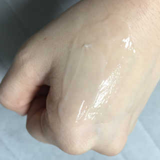 호피걸 트루 아일랜드 허니 비의 봉쇄 멀티 솔루션 크림 — 3.33점을 준 리뷰어가 2017년 10월 올린 사용 사진
